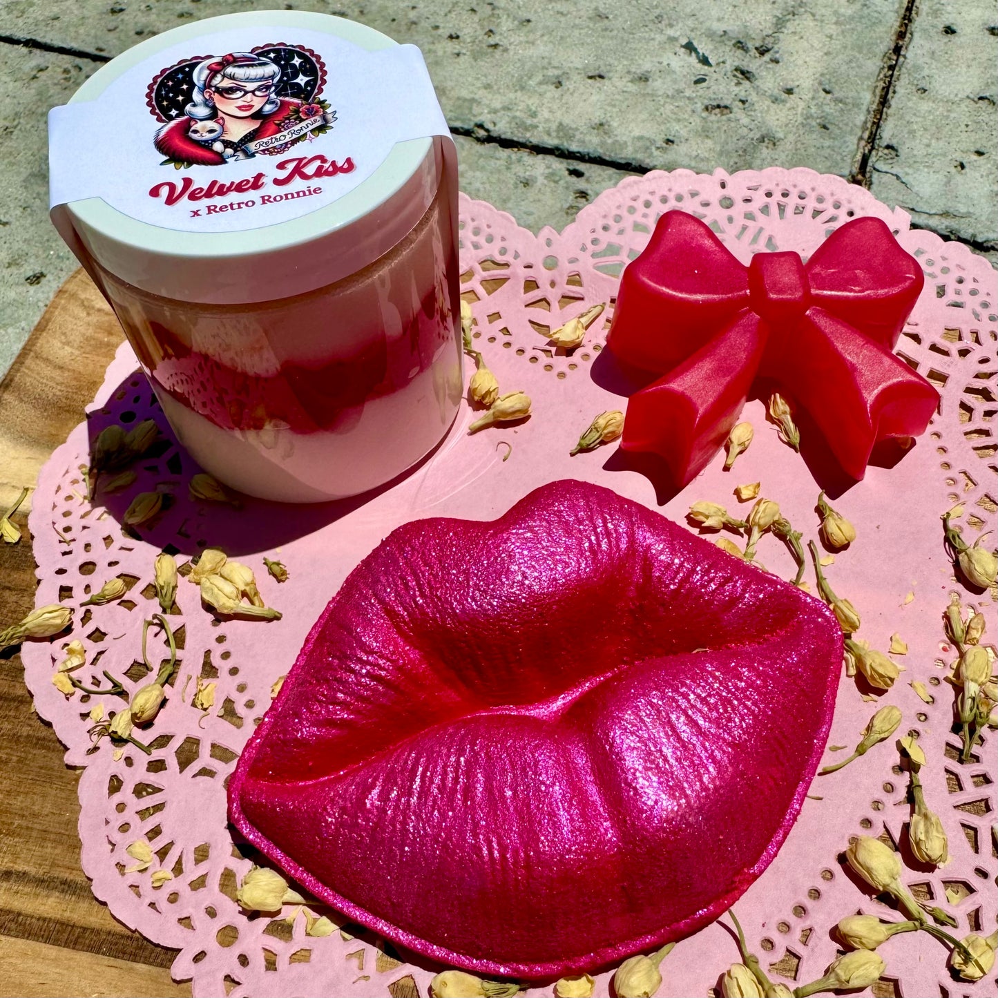 PREORDER Retro Ronnie Velvet Kiss Bath & Body Collection